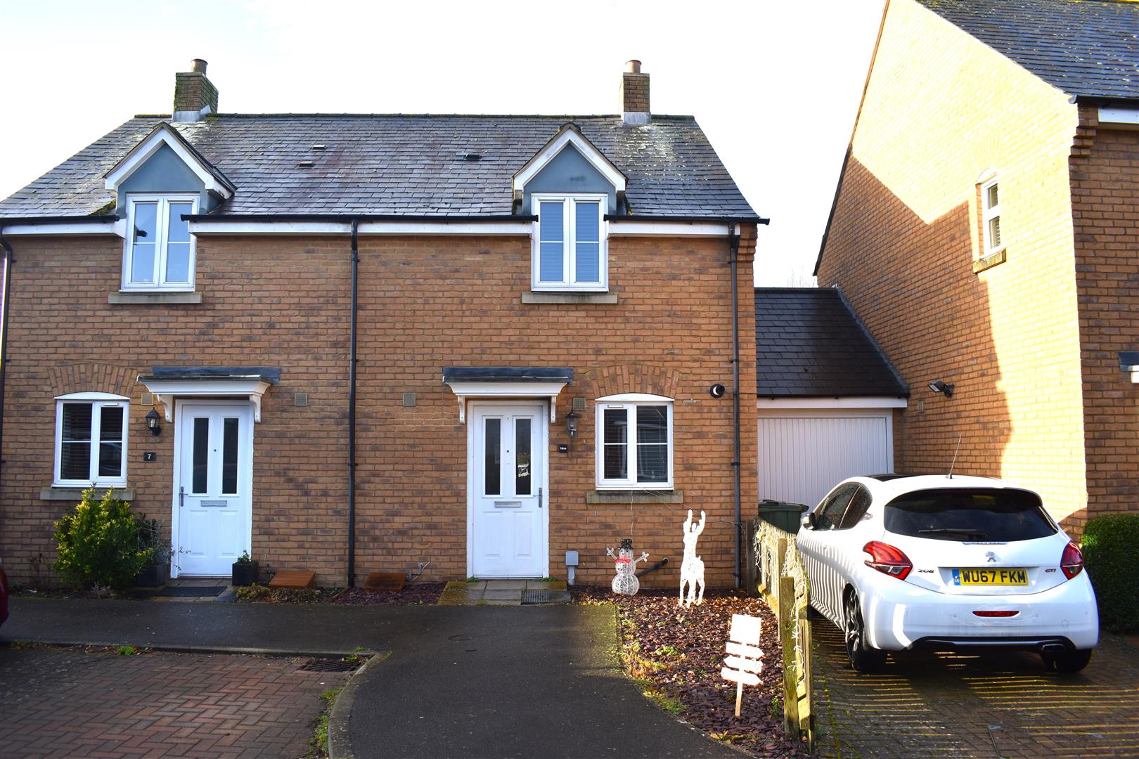 Flitt Leys Close, Cranfield Cranes Property